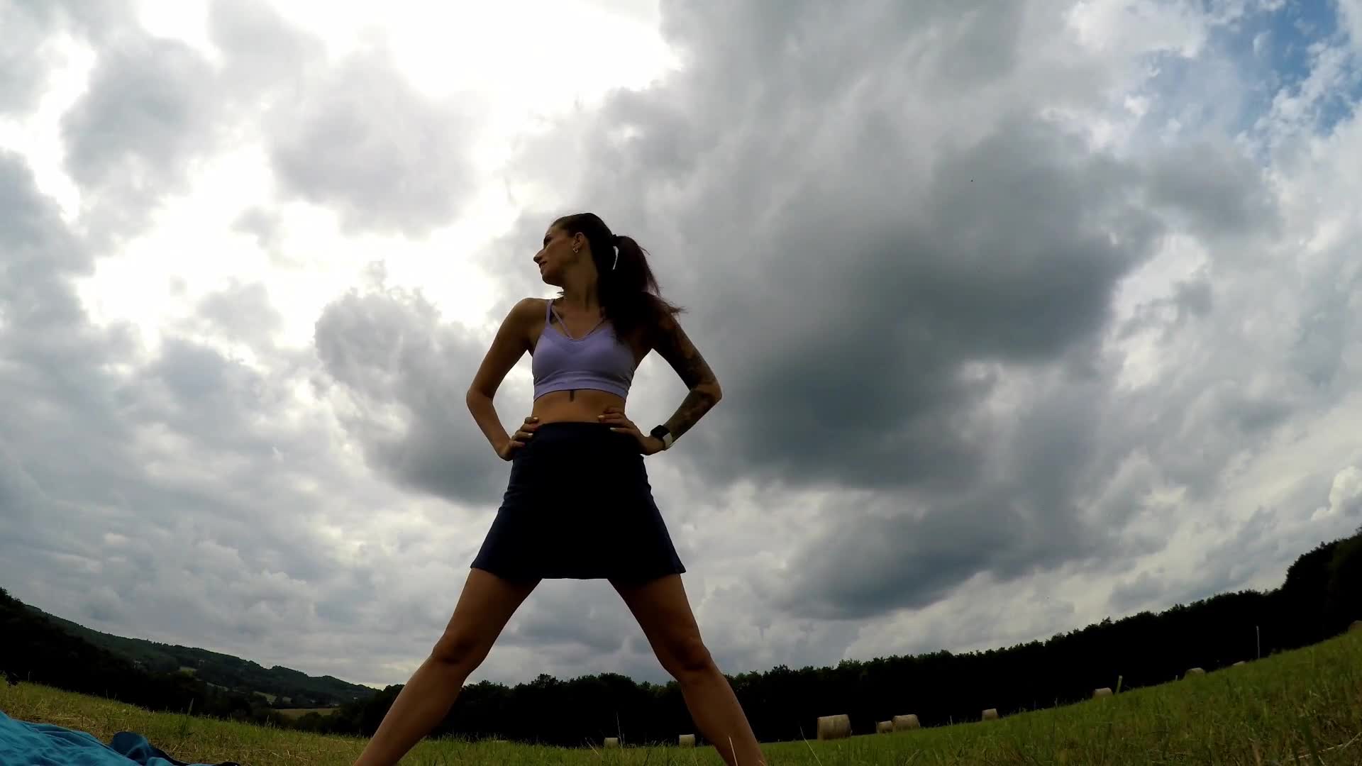 No Panties Yoga Outdoor Girls in Shortest Miniskirt Ski