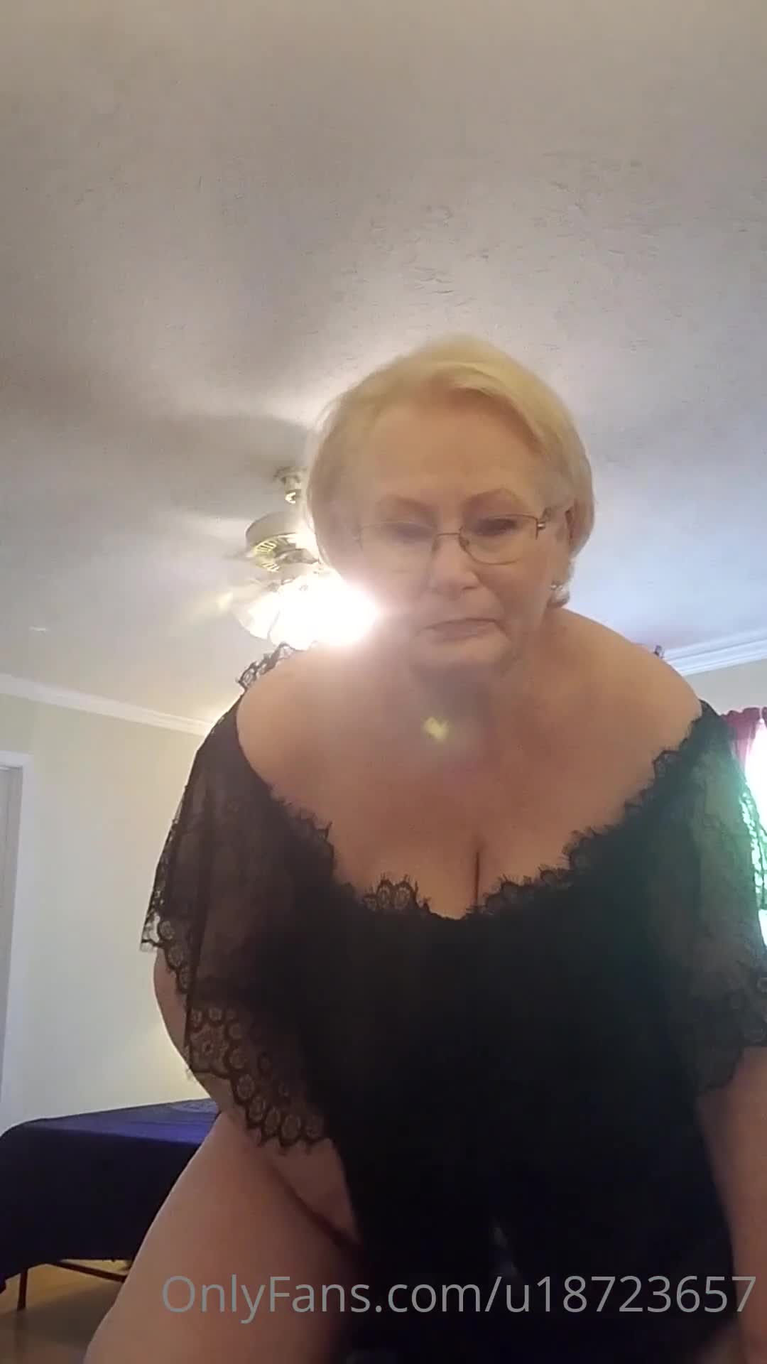Granny Fucks BBC and Shows off Her Huge Tits: Free Porn 01