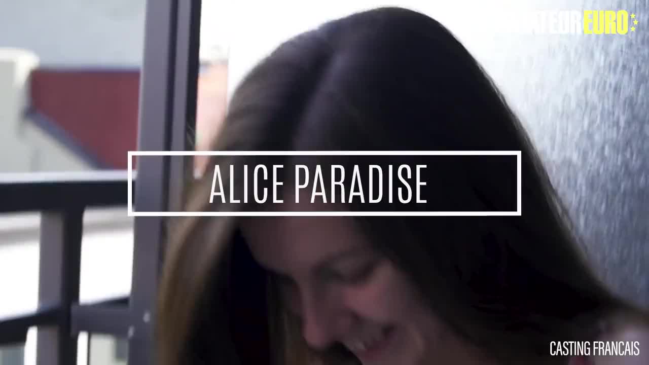 Amateureuro Big Ass Teen Squirts at Her First Casting