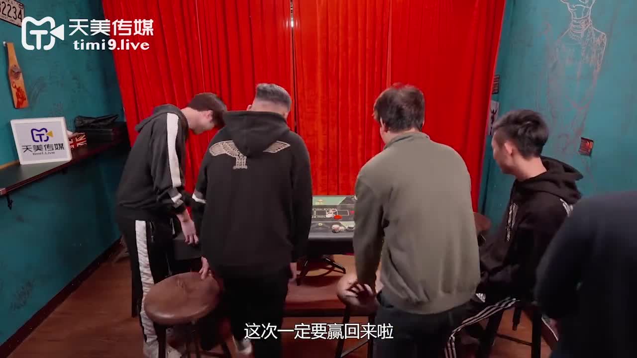 Blonde Sexy Skinny Young Girl with Flat Chest got Fucked by Her Big Dick Custo