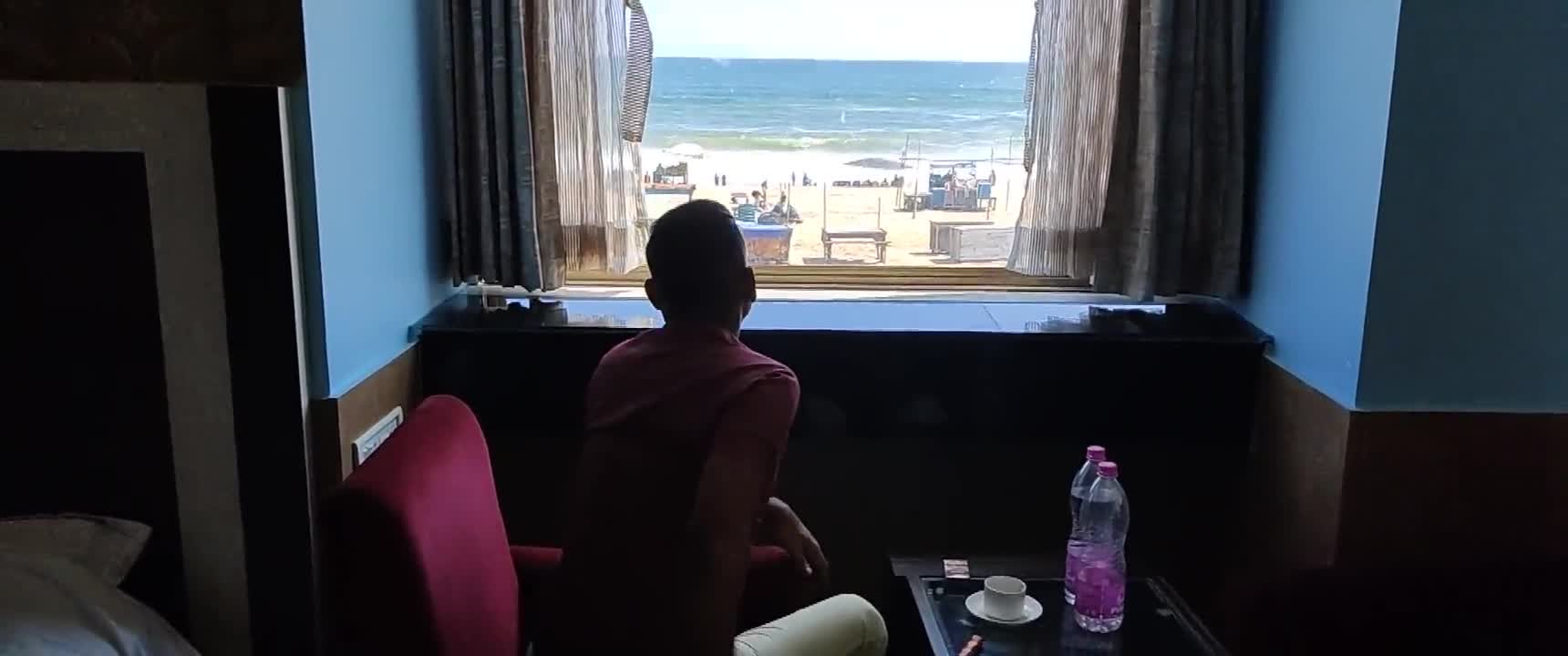 A Desi Wife Came in Tour and Had a Hot Fuck Session