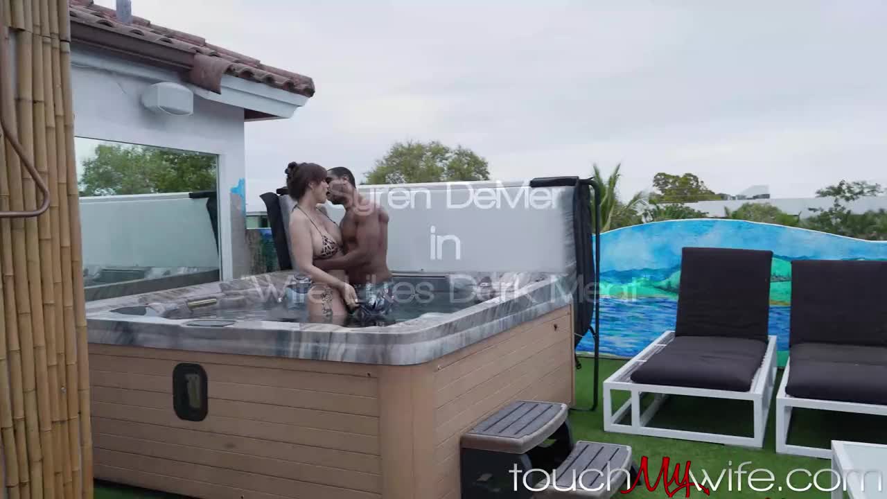 My Mature Hotwife is Addicted to BBC Syren Demer…